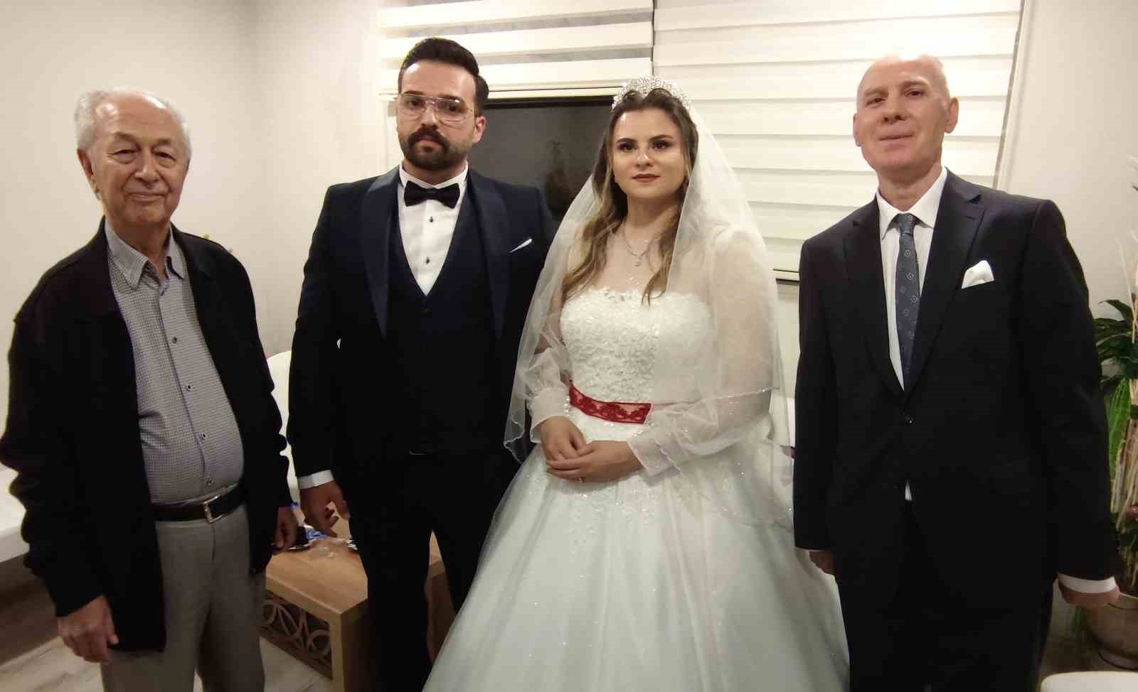 DENİZLİ BASIN CAMİASININ EMEKTAR İSİMLERİNDEN NADİR GÜLEÇ’İN KIZI DÜNYA EVİNE
