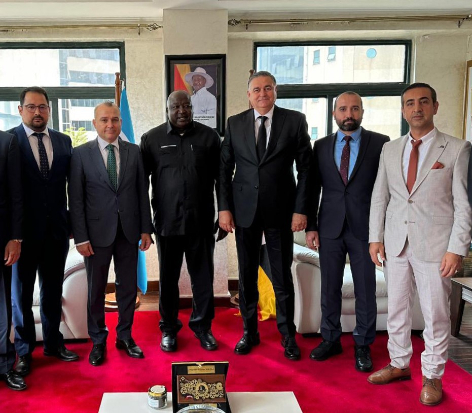 ANTALYA OSB YÖNETİMİ, 10 BÖLGE FİRMASININ ÜST DÜZEY YETKİLİLERİ İLE