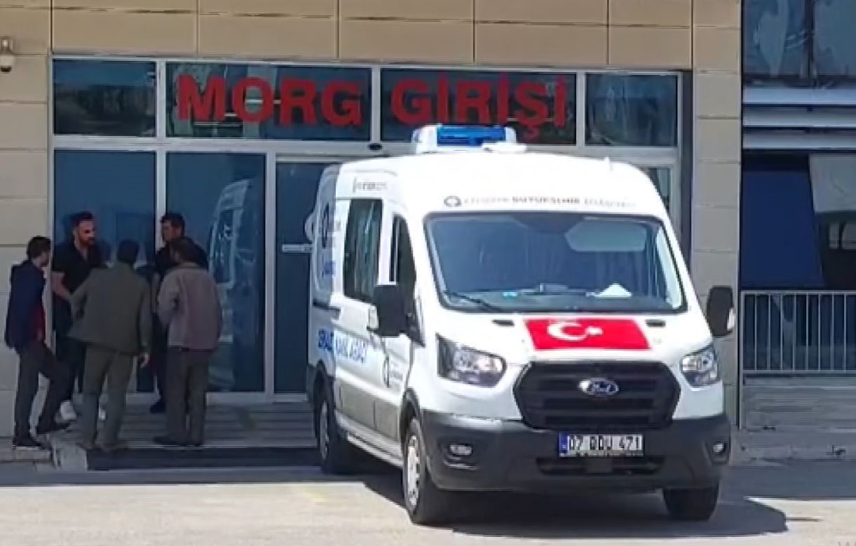 ANTALYA’NIN MANAVGAT İLÇESİNE TATİLE GELEN VE YÜZMEK İÇİN GİRDİĞİ DENİZDE
