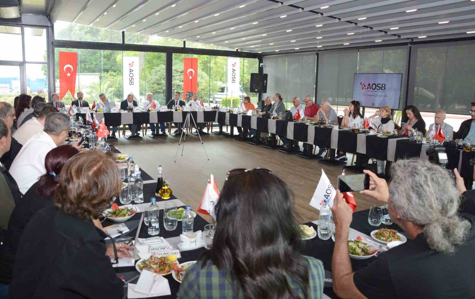 AOSB YÖNETİM KURULU BAŞKANI BEKİR SÜTÇÜ, YÖNETİM KURULU ÜYESİ YUSUF
