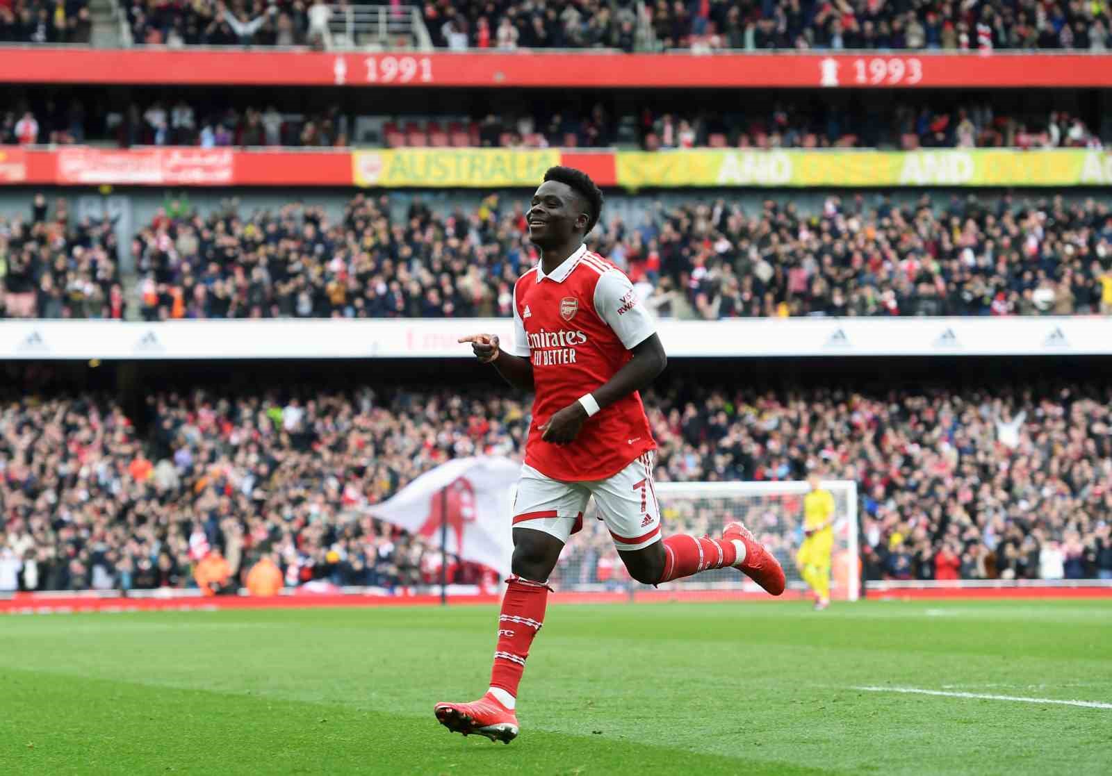 İNGİLTERE PREMİER LİG EKİPLERİNDEN ARSENAL, 21 YAŞINDAKİ YILDIZ FUTBOLCUSU BUKAYO