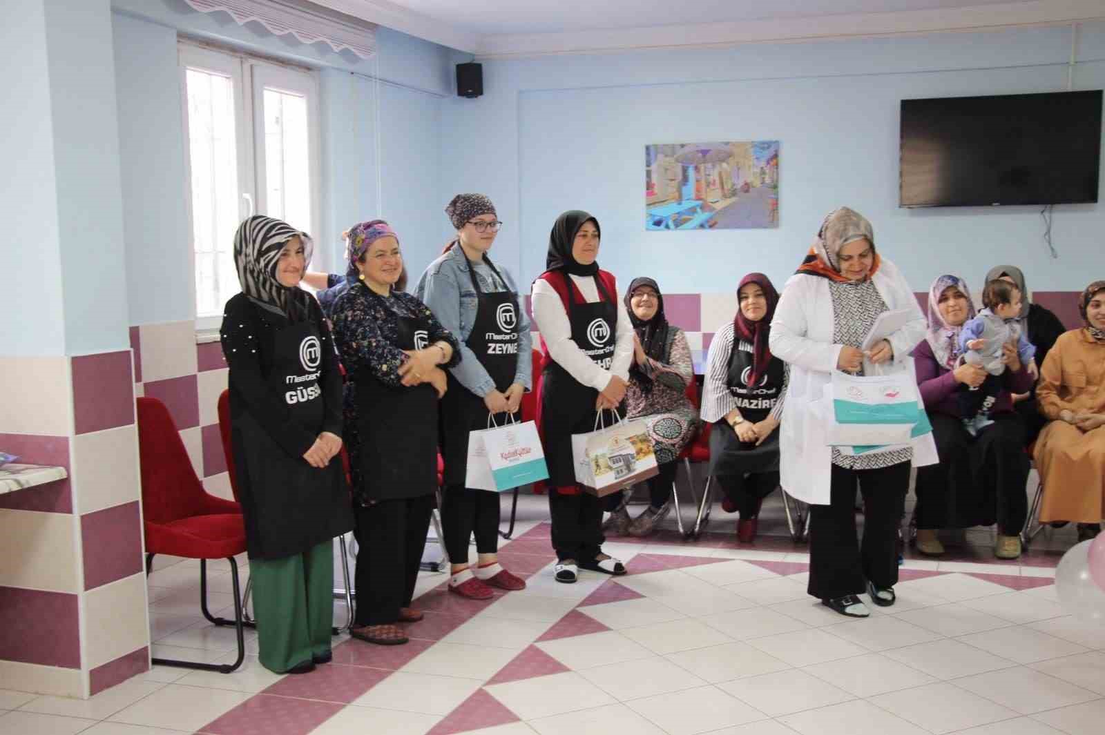 AFYONKARAHİSAR ŞUHUT HALK EĞİTİMİ MERKEZİ TARAFINDAN KADIN KÜLTÜR EVİNDE AÇILAN