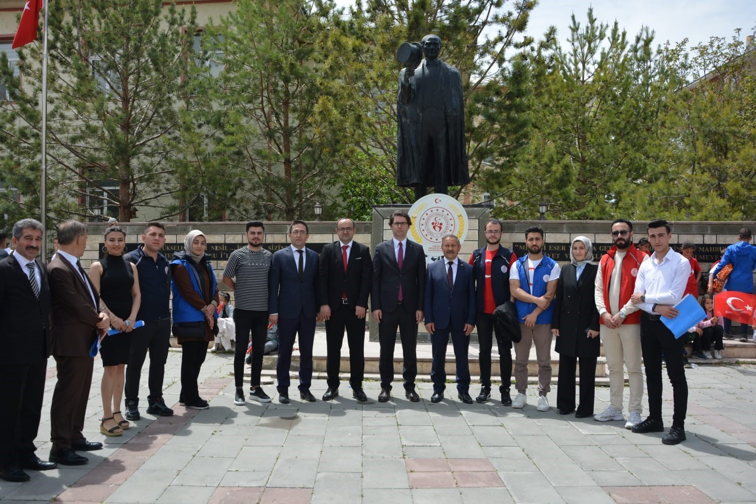 19 MAYIS GENÇLİK VE SPOR BAYRAMI AŞKALE İLÇESİNDE ÇEŞİTLİ ETKİNLİKLERLE