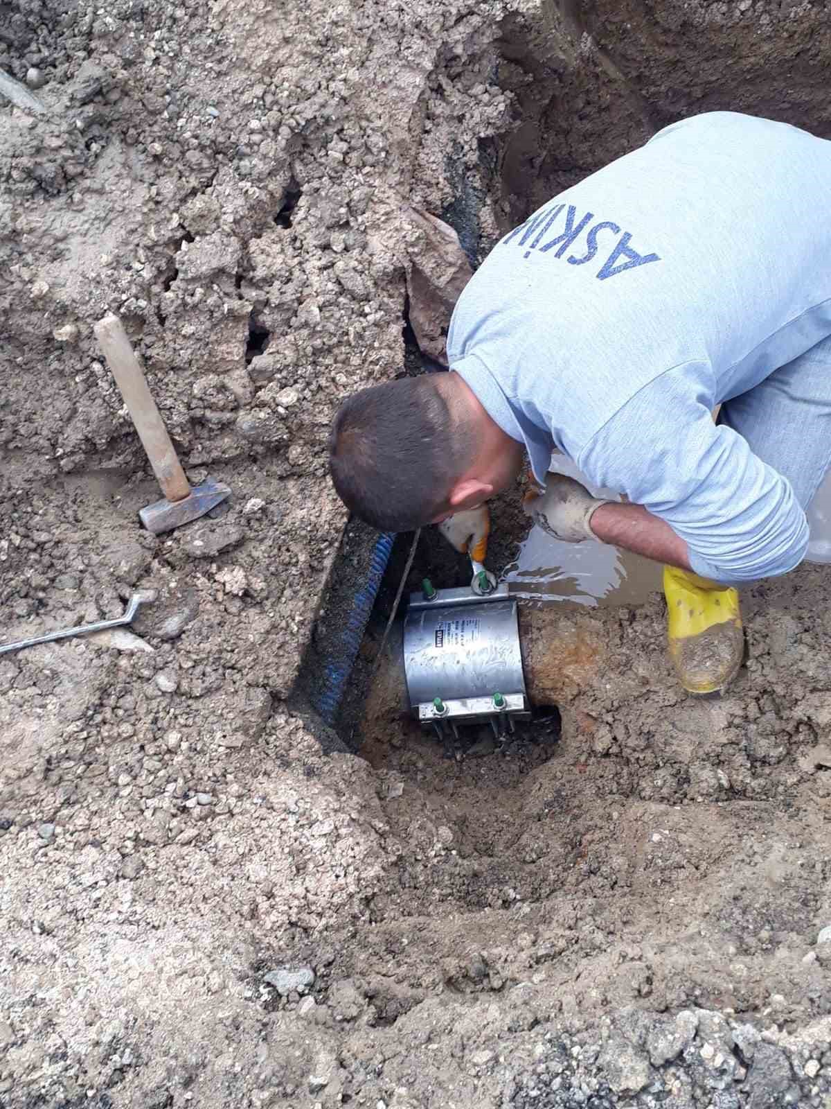 ADIYAMAN BELEDİYESİ SU VE KANALİZASYON İŞLERİ MÜDÜRLÜĞÜ (ASKİM) EKİPLERİ DEPREMİN