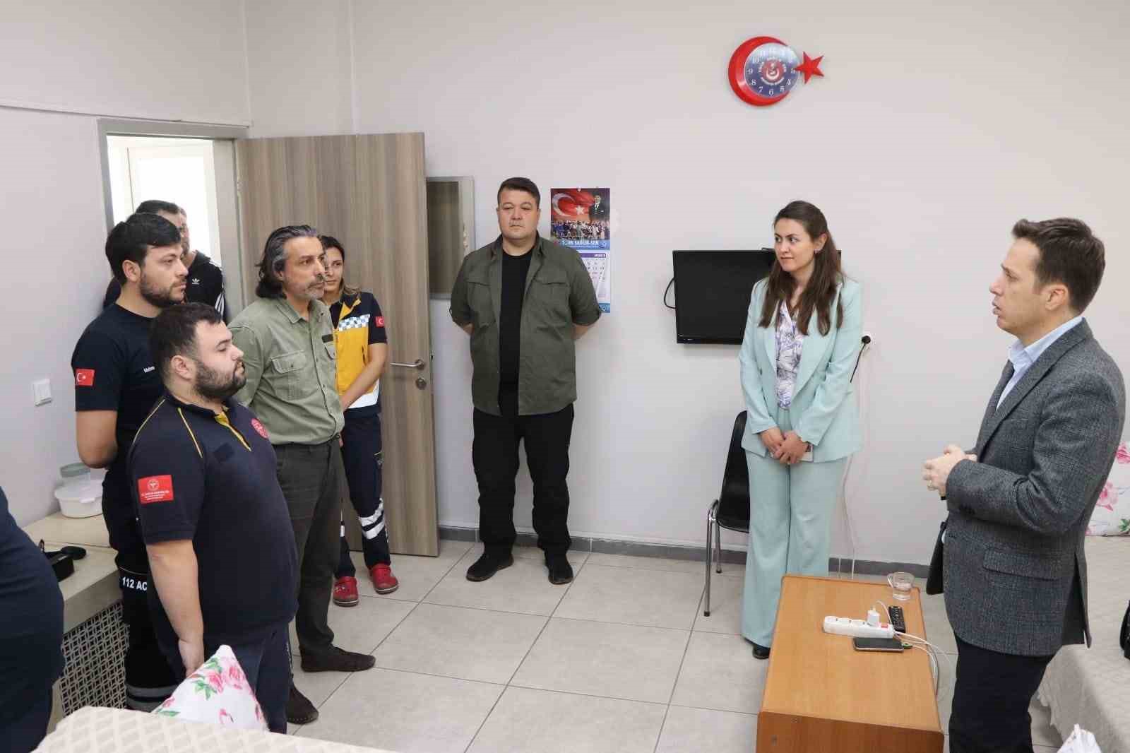 ASLANAPA İLÇE SAĞLIK HİZMETLERİ YERİNDE DEĞERLENDİRİLDİ