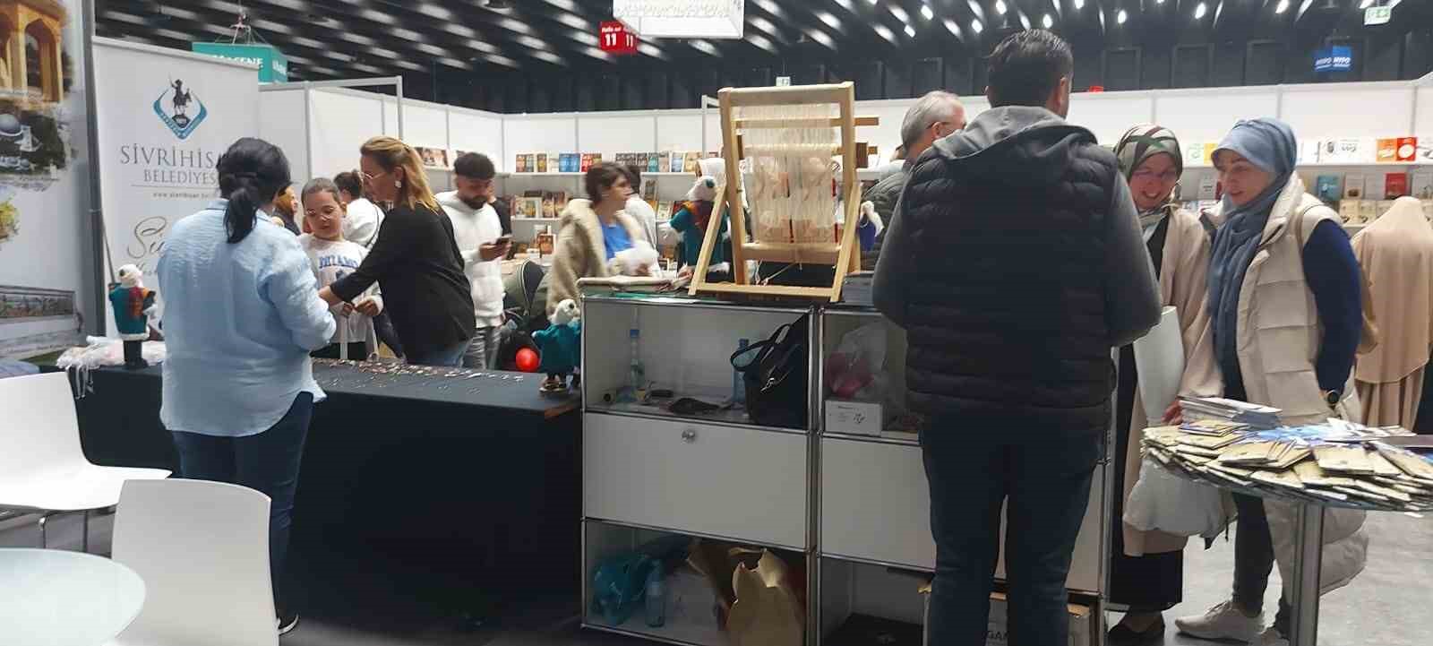 12 BİN 500 METREKARELİK BİR ALANDA DÜZENLENEN FUARDA SİVRİHİSAR BELEDİYESİ,