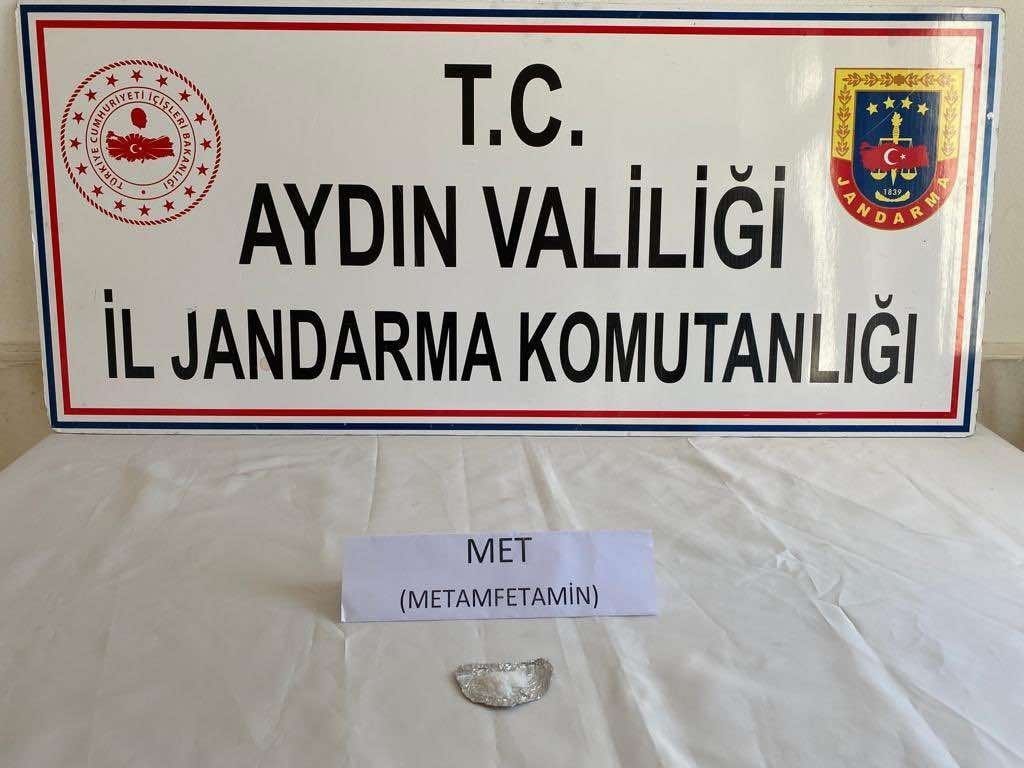 AYDIN İL JANDARMA KOMUTANLIĞI TARAFINDAN YAPILAN ÇALIŞMALAR ÇERÇEVESİNDE DURUMUNDAN ŞÜPHELENİLEREK