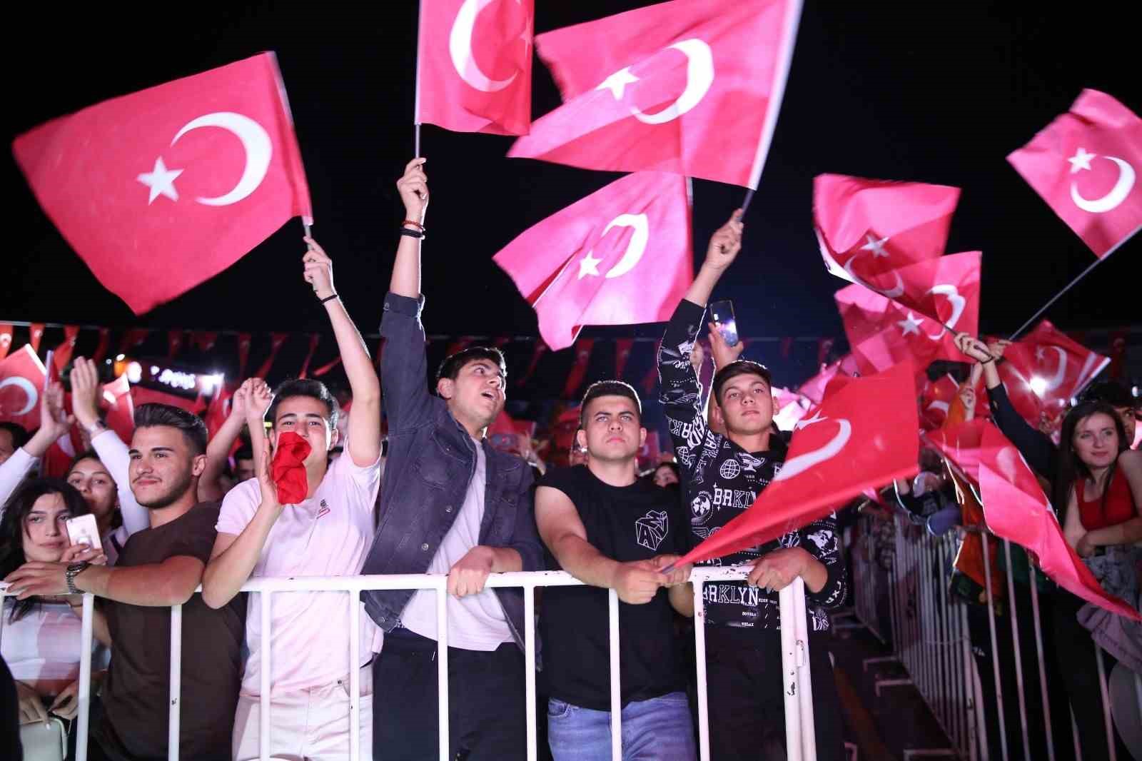 AYDIN (İHA) - AYDIN BÜYÜKŞEHİR BELEDİYESİ TARAFINDAN DÜZENLENEN 19 MAYIS