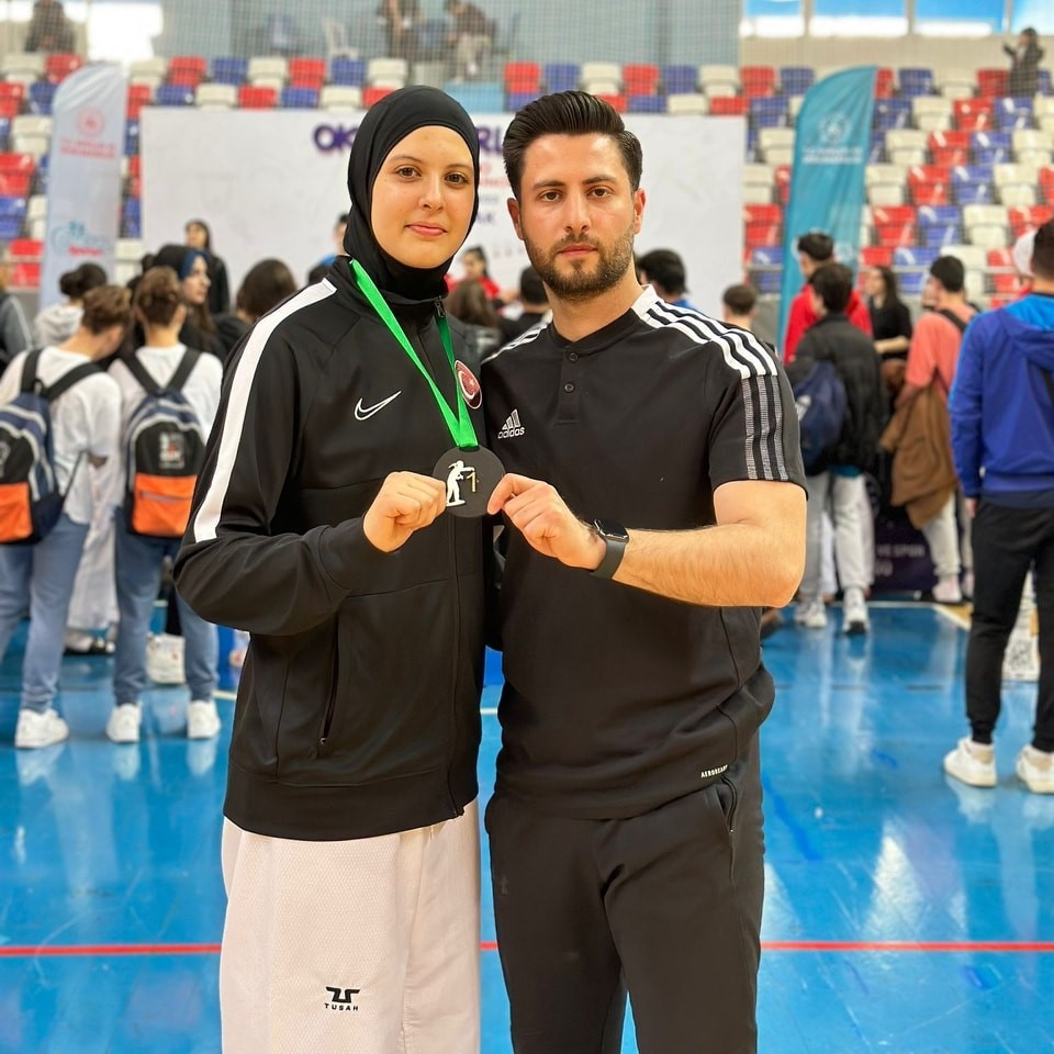 AYDIN GENÇLİK VE SPOR İL MÜDÜRLÜĞÜ SPORCULARINDAN ELİFNAZ KÖSEOĞLU, GENÇLER