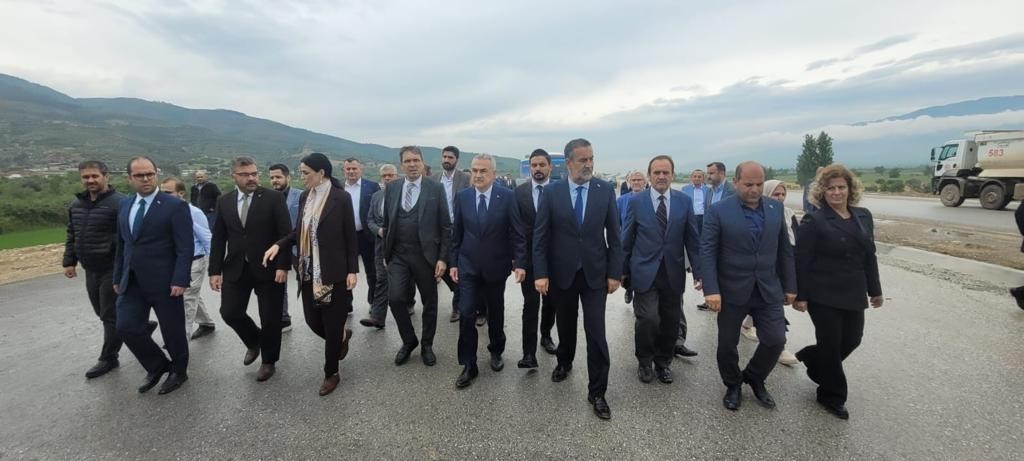 AYDINLI MUHTARLAR OTOYOL ÇALIŞMASINI İNCELEDİ