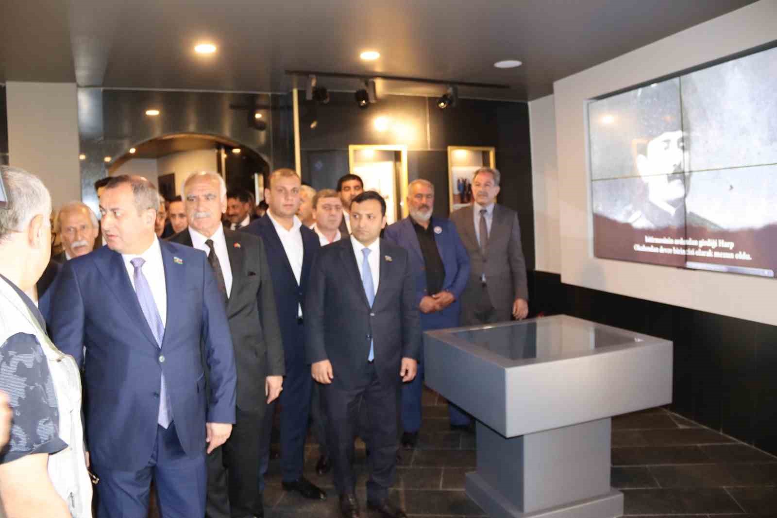TÜRKİYE-AZERBAYCAN BİRLİK VE DOSTLUK DAYANIŞMASI ÇERÇEVESİNDE AZERBAYCAN'DAN IĞDIR'A GELEN HEYET,