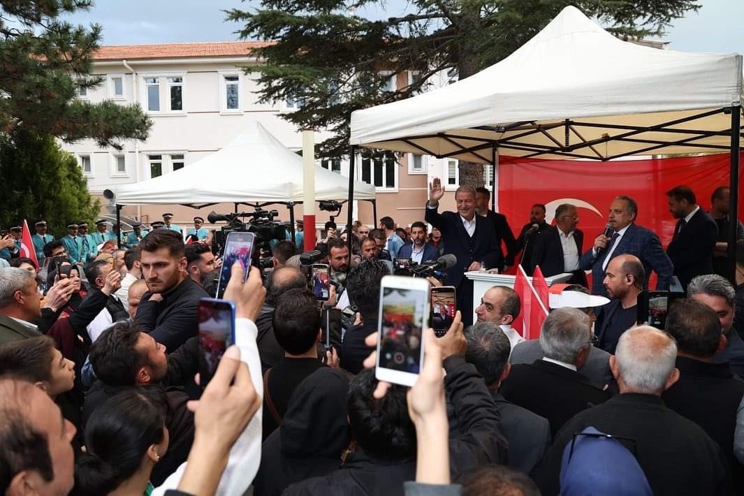 MİLLİ SAVUNMA BAKANI HULUSİ AKAR, “BU SEÇİMLERDE 85 MİLYON GEREĞİNİ