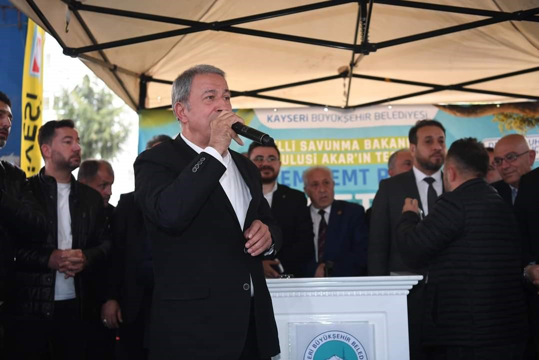 MİLLİ SAVUNMA BAKANI HULUSİ AKAR, "BİZ TERÖRİSTLERLE MÜCADELEMİZİ YOĞUNLAŞTIRDIKÇA, ONLARA