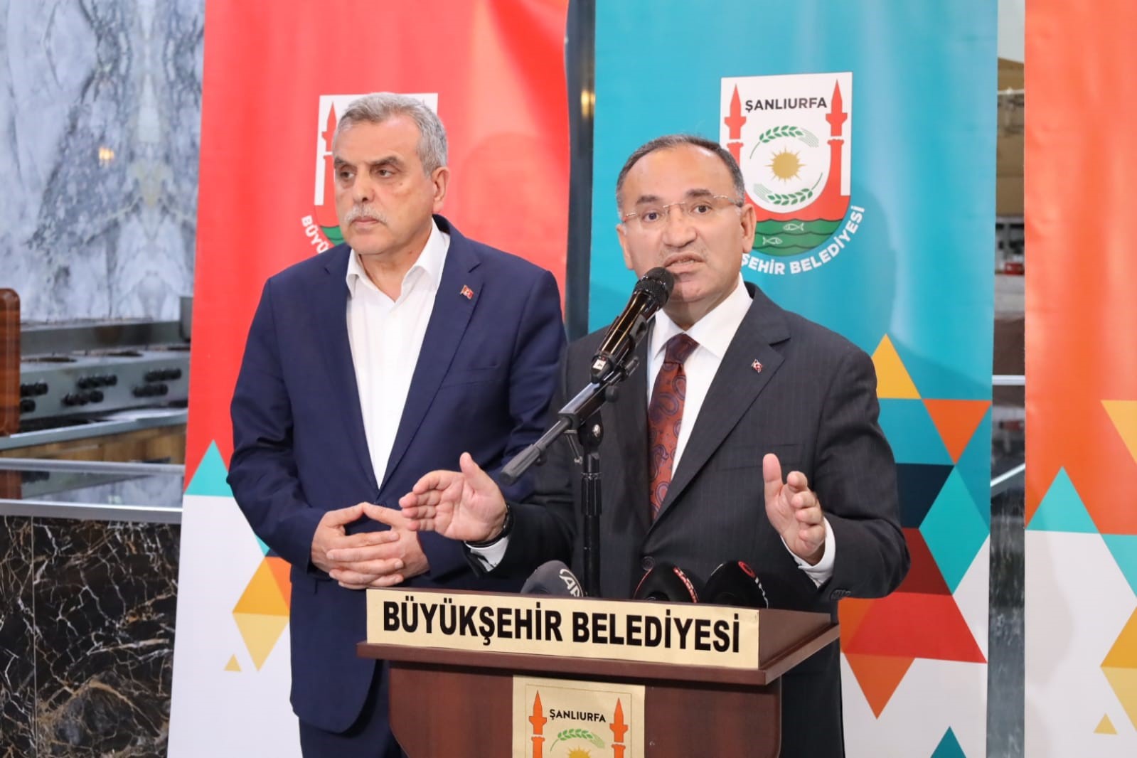 BAKAN BOZDAĞ: "KILIÇDAROĞLU ŞİMDİ MALKOÇOĞLU OLMAYA KOYULMUŞ"