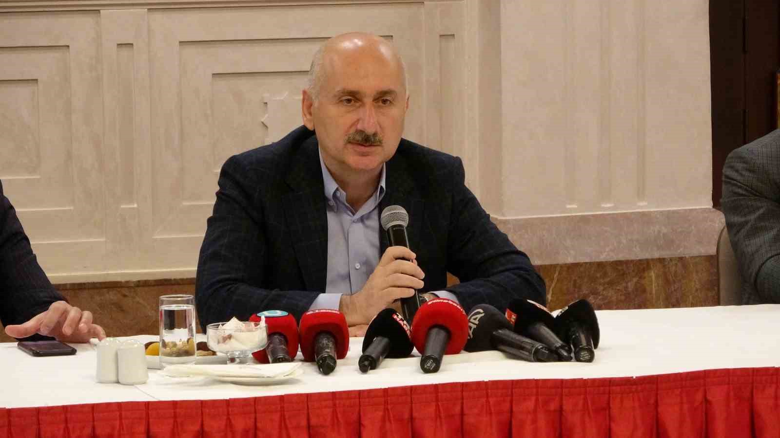 ULAŞTIRMA VE ALTYAPI BAKANI AK PARTİ TRABZON MİLLETVEKİLİ ADİL KARAİSMAİLOĞLU,