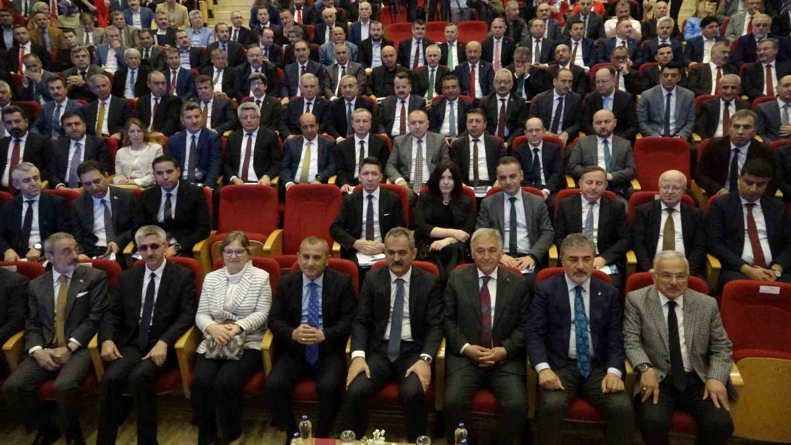 MİLLİ EĞİTİM BAKANI MAHMUT ÖZER, TÜRKİYE’NİN ARTIK OECD ÜLKELERİ İLE