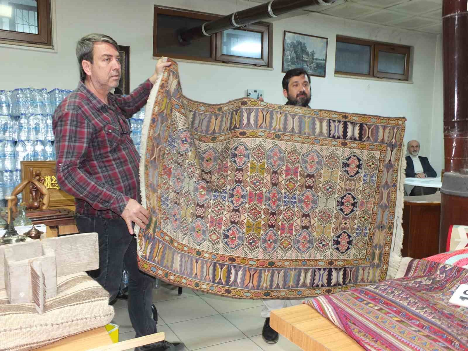 MEZATTA ESKİ TABAKLARDAN GEMİCİ FENERİNE, ESKİ HALI VE KİLİMLERE KADAR
