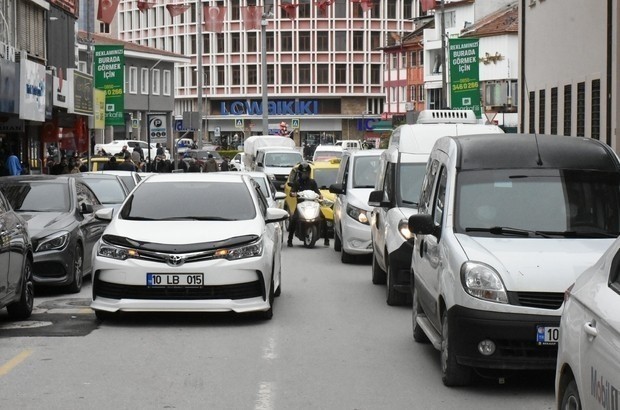 BALIKESİR'DE TRAFİĞE KAYITLI ARAÇ