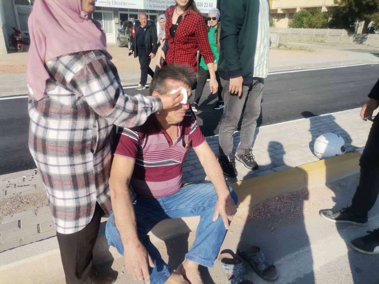 Bandırma’da trafik kazası: 1 yaralı BANDIRMA'DA TRAFİK KAZASI: 1 YARALI