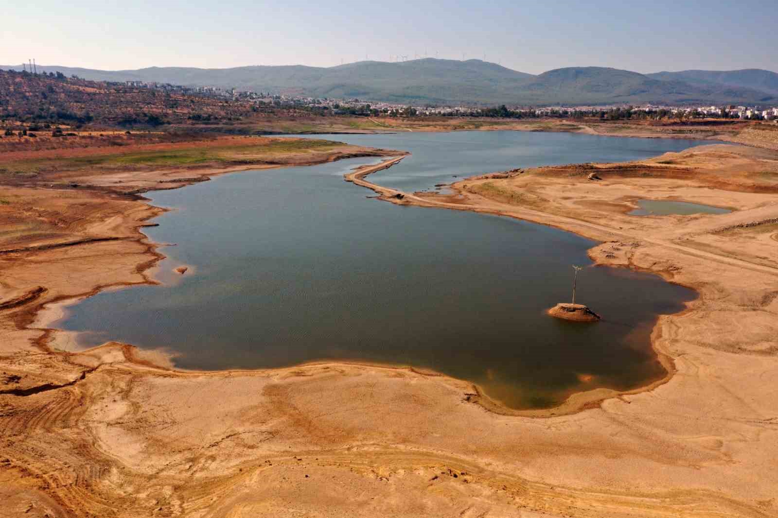 MUĞLA’DA SON YILLARIN EN KURAK KIŞ MEVSİMİ YAŞANIRKEN, BARAJ SU