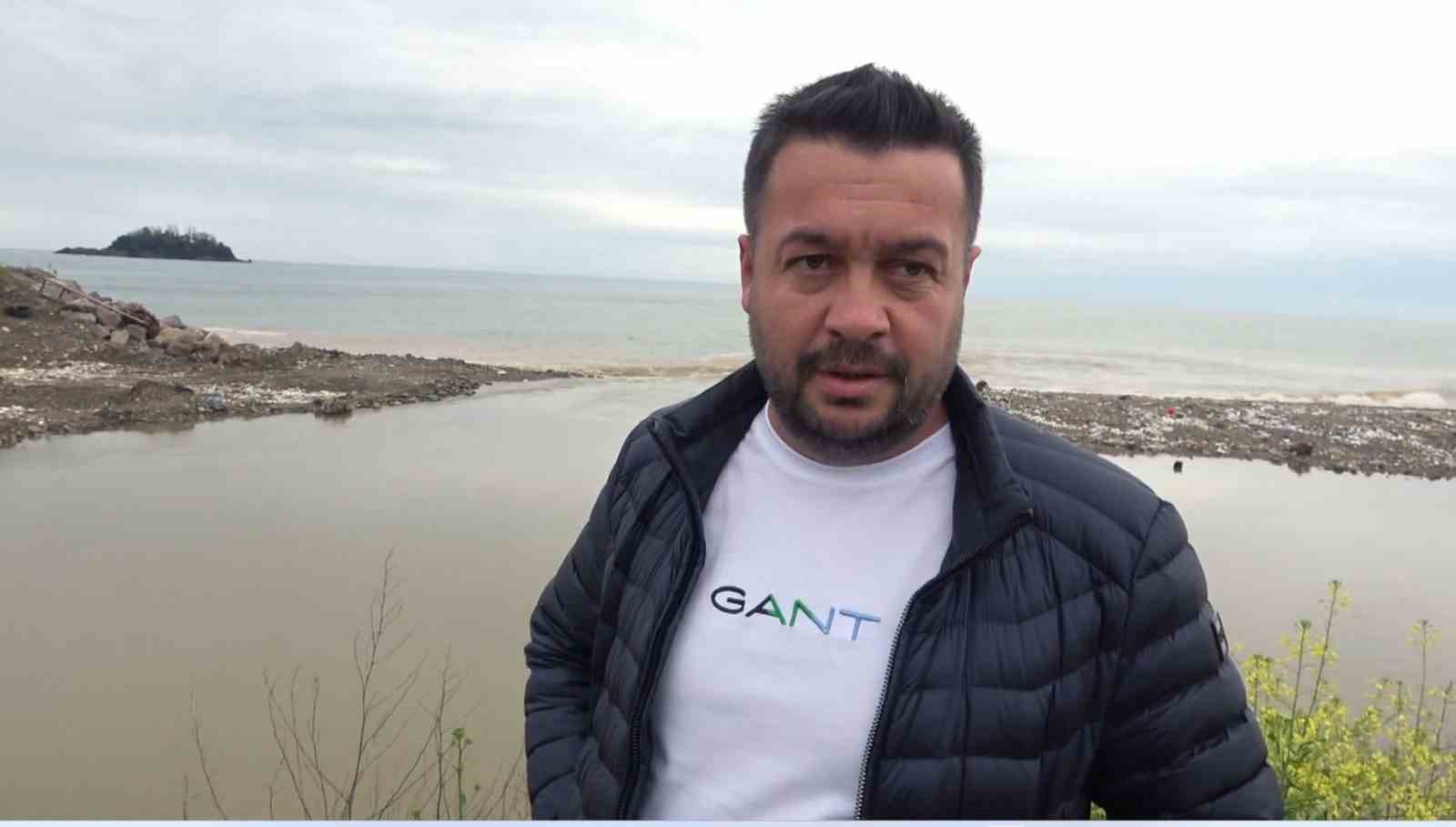 AKSU SU ÜRÜNLERİ KOOPERATİFİ BAŞKANI BÜLENT YILDIZ, BARINAĞIN GİRİŞİNİN KAPALI