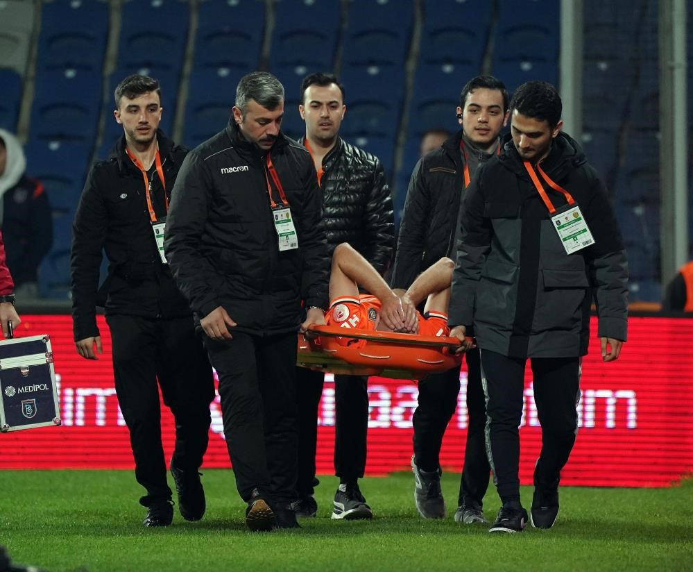BAŞAKŞEHİR, ZİRAAT TÜRKİYE KUPASI YARI FİNAL İLK MAÇINDA MKE ANKARAGÜCÜ