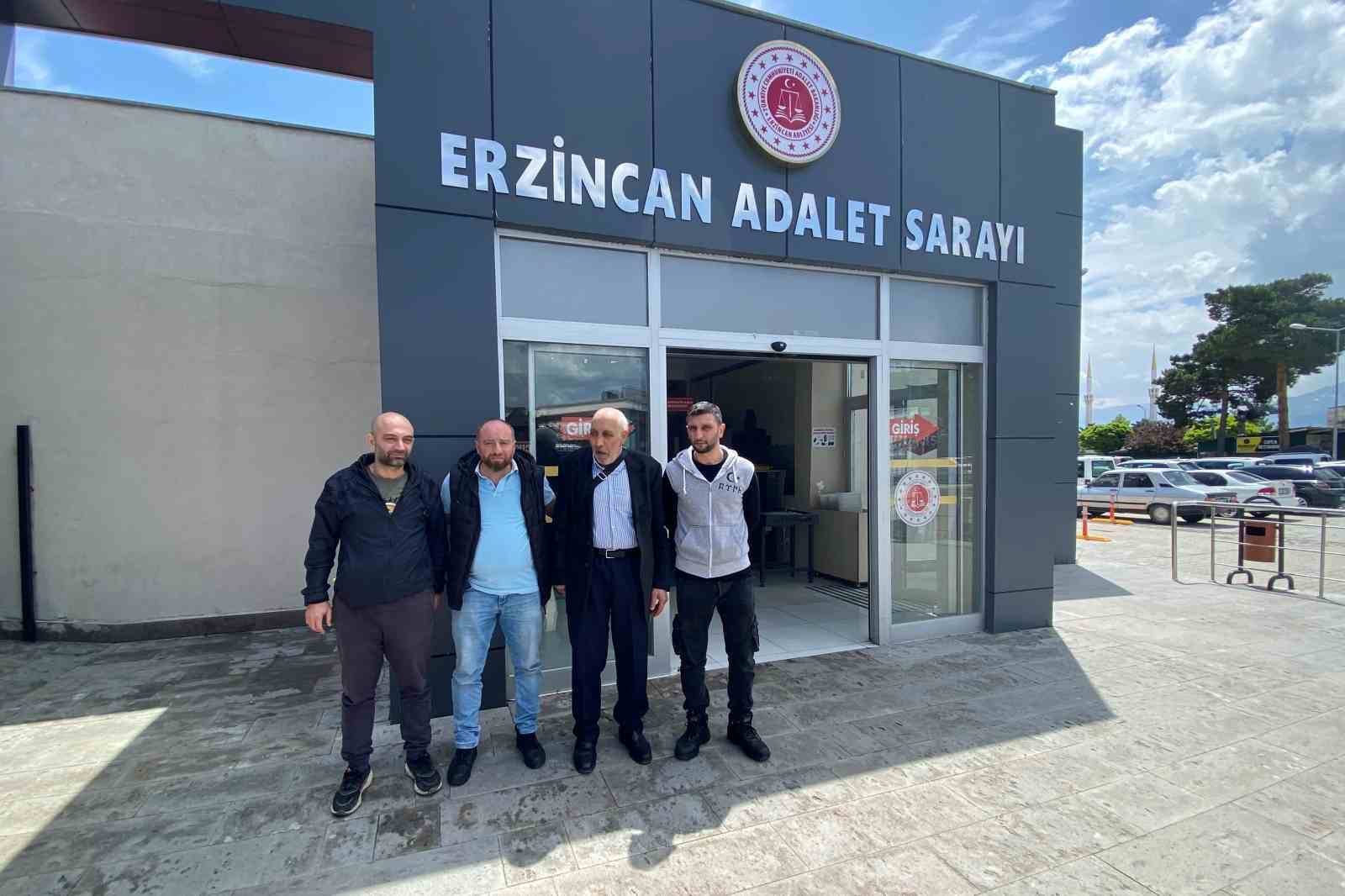 ERZİNCAN'IN KEMALİYE İLÇESİNDE 30 YIL ÖNCE 33 VATANDAŞIN PKK'LI TERÖRİSTLERCE