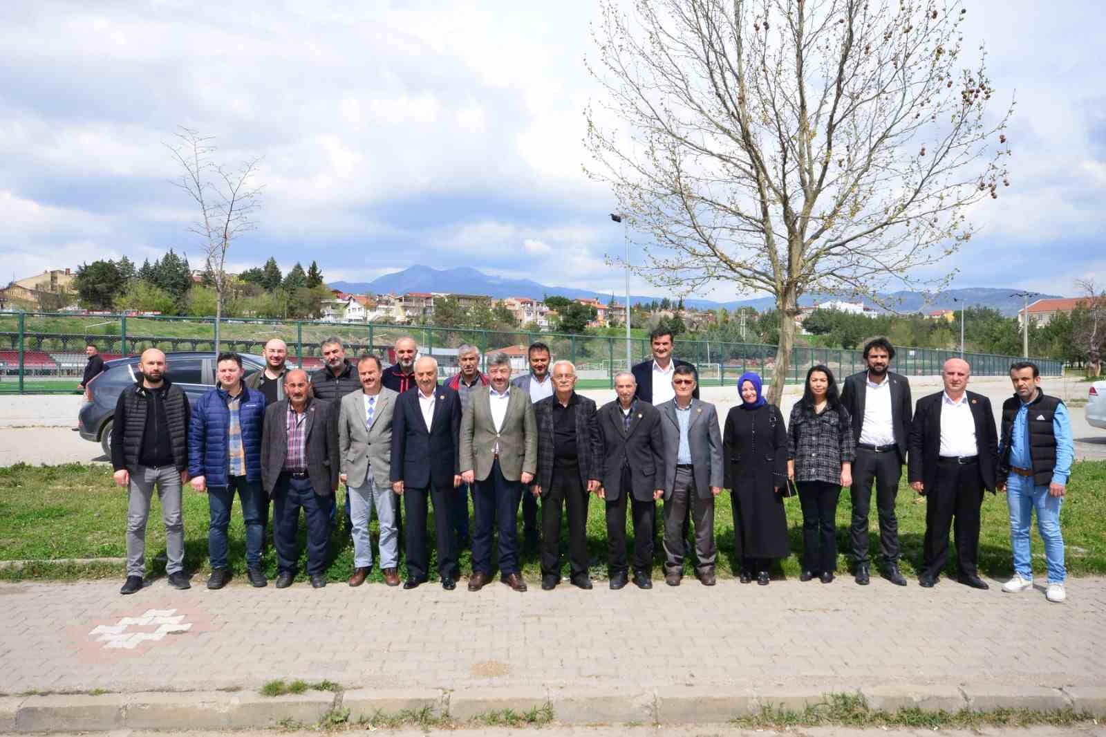 BAŞKAN AKÇADURAK MAHALLE MUHTARLARI İLE BİR ARAYA GELDİ