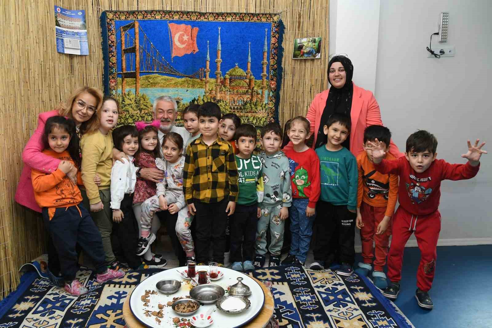 ISPARTA BELEDİYE BAŞKANI ŞÜKRÜ BAŞDEĞİRMEN, EŞİ ŞADİYE BAŞDEĞİRMEN İLE BİRLİKTE