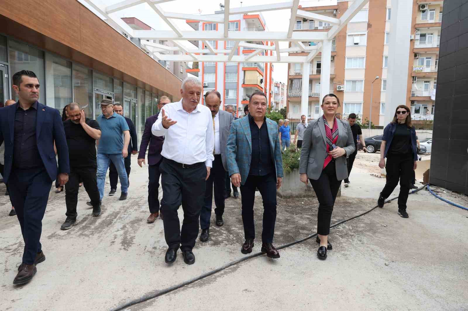 ANTALYA BÜYÜKŞEHİR BELEDİYE BAŞKANI MUHİTTİN BÖCEK, GENÇLERİ SPORLA BULUŞTURACAK, SEDİR