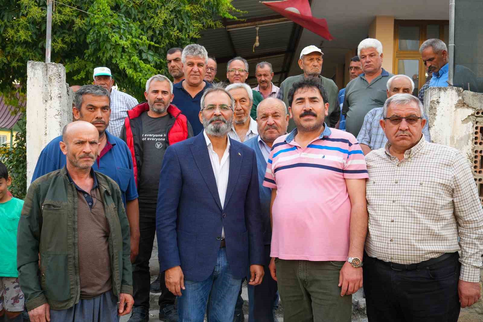 TARSUS BELEDİYE BAŞKANI HALUK BOZDOĞAN, VATANDAŞLARLA BİR ARAYA GELEREK, SOHBET