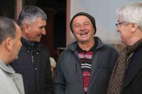 İVRİNDİ’NİN SEVİLEN BELEDİYE BAŞKANI YUSUF CENGİZ GECESİNİ GÜNDÜZÜNÜ HEMŞEHRİLERİ İLE