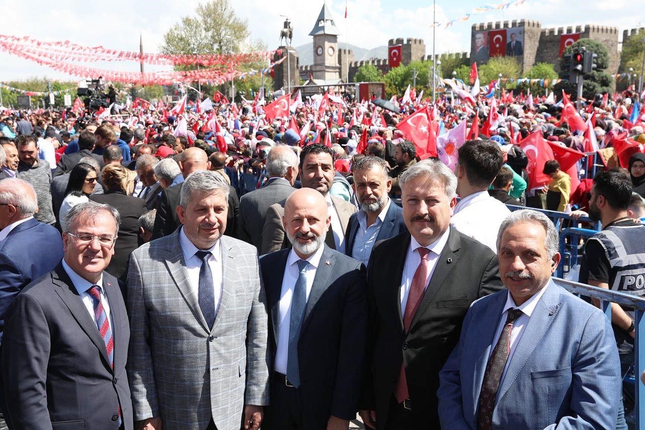 KOCASİNAN BELEDİYE BAŞKANI AHMET ÇOLAKBAYRAKDAR, CUMHURBAŞKANI RECEP TAYYİP ERDOĞAN İÇİN