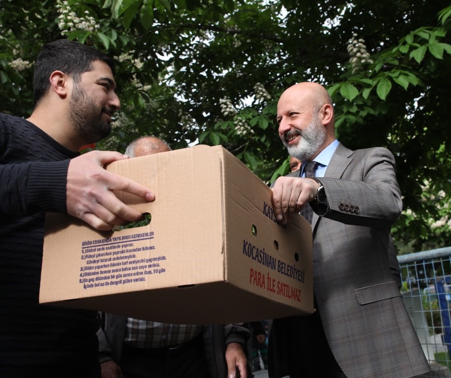 KOCASİNAN BELEDİYE BAŞKANI AHMET ÇOLAKBAYRAKDAR, KOCASİNAN BELEDİYESİ TARAFINDAN GELENEKSEL HALE