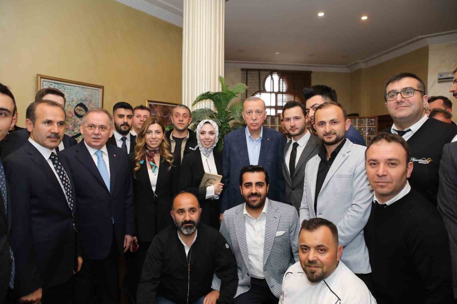 SAMSUN CUMHURİYET MEYDANI’NDA DÜZENLENEN MİTİNG PROGRAMINA KATILMAK ÜZERE KENTE GELEN