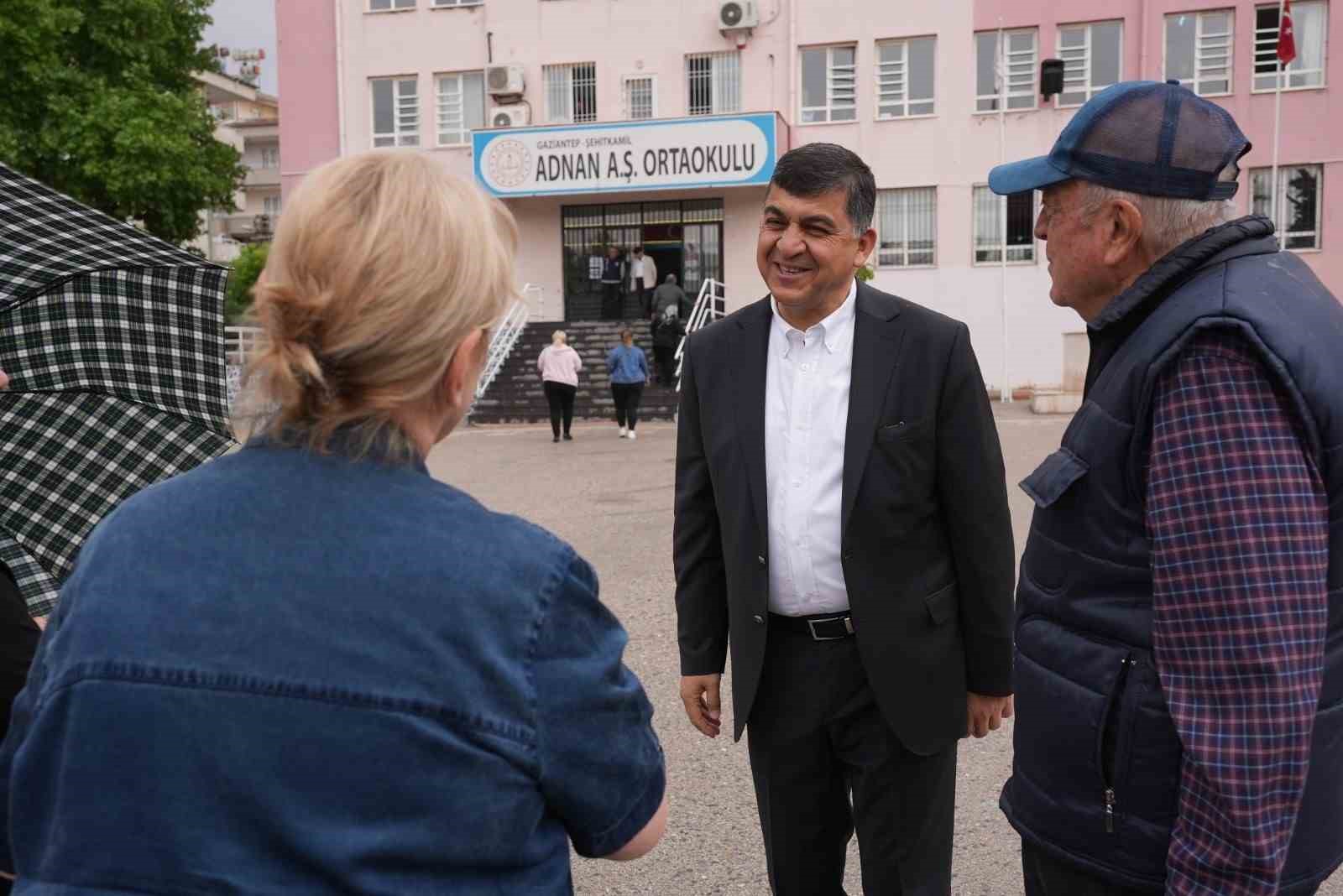 ŞEHİTKAMİL BELEDİYE BAŞKANI RIDVAN FADILOĞLU, CUMHURBAŞKANLIĞI İKİNCİ TUR SEÇİMLERİ KAPSAMINDA