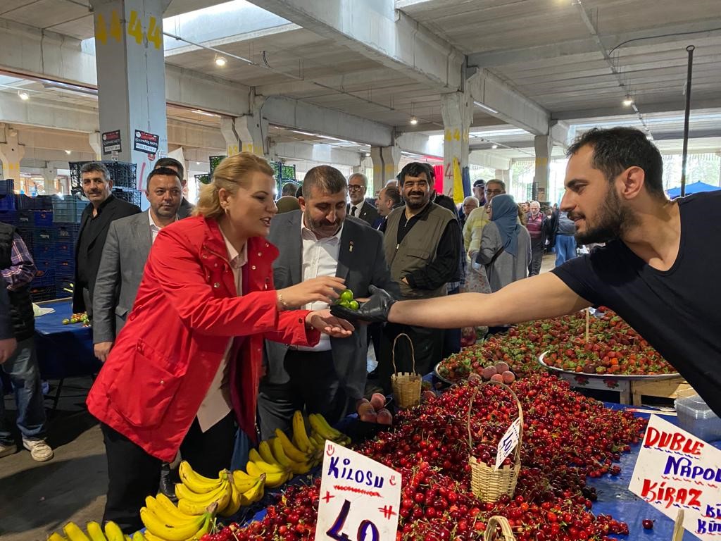 İZMİT BELEDİYE BAŞKANI FATMA KAPLAN HÜRRİYET, DOĞU KIŞLA KAPALI PAZAR