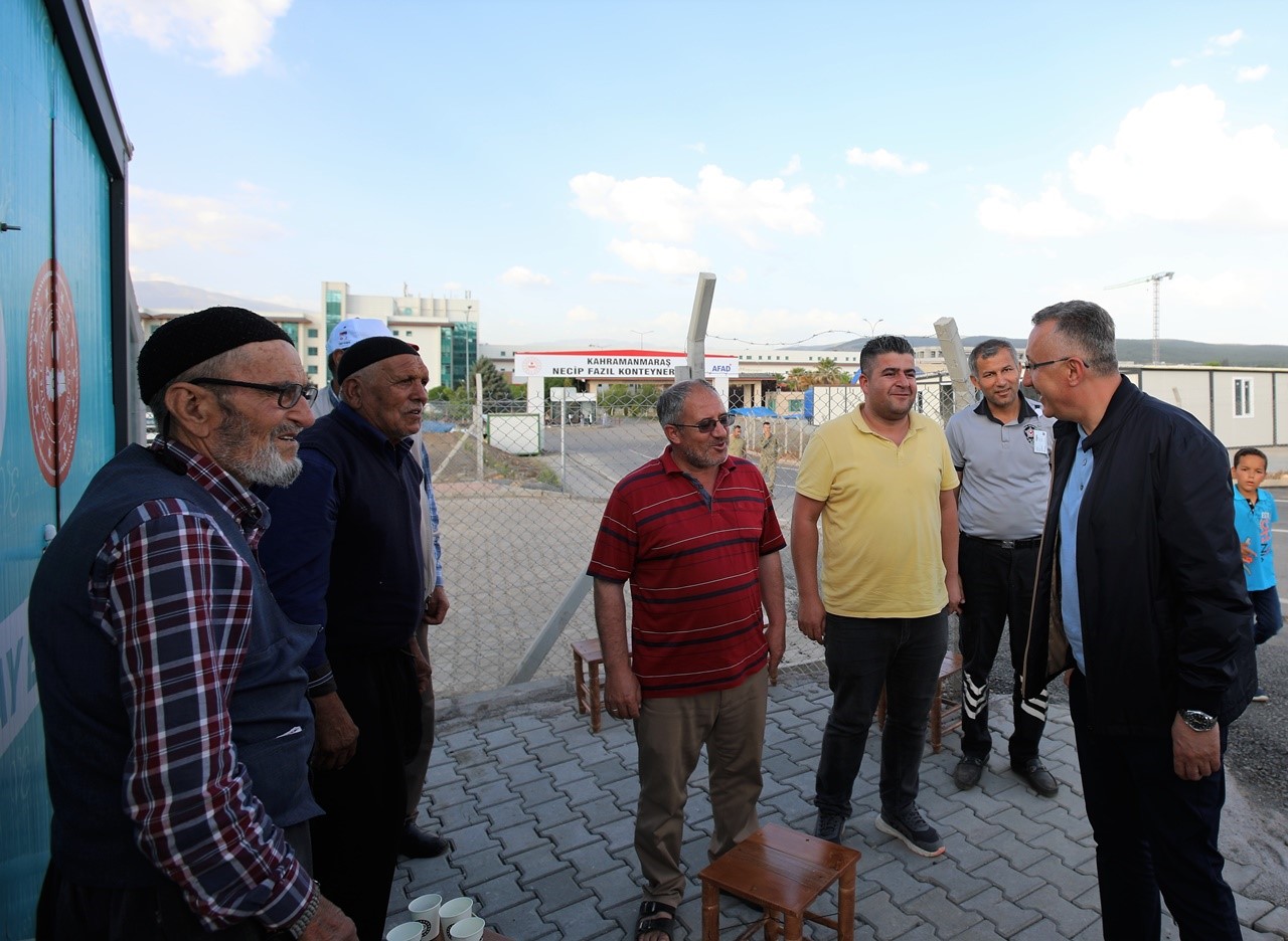 KAHRAMANMARAŞ’TA OLUŞTURULAN NECİP FAZIL KONTEYNER KENTİ 1’İNCİ ETABININ İÇERİSİNDE YER