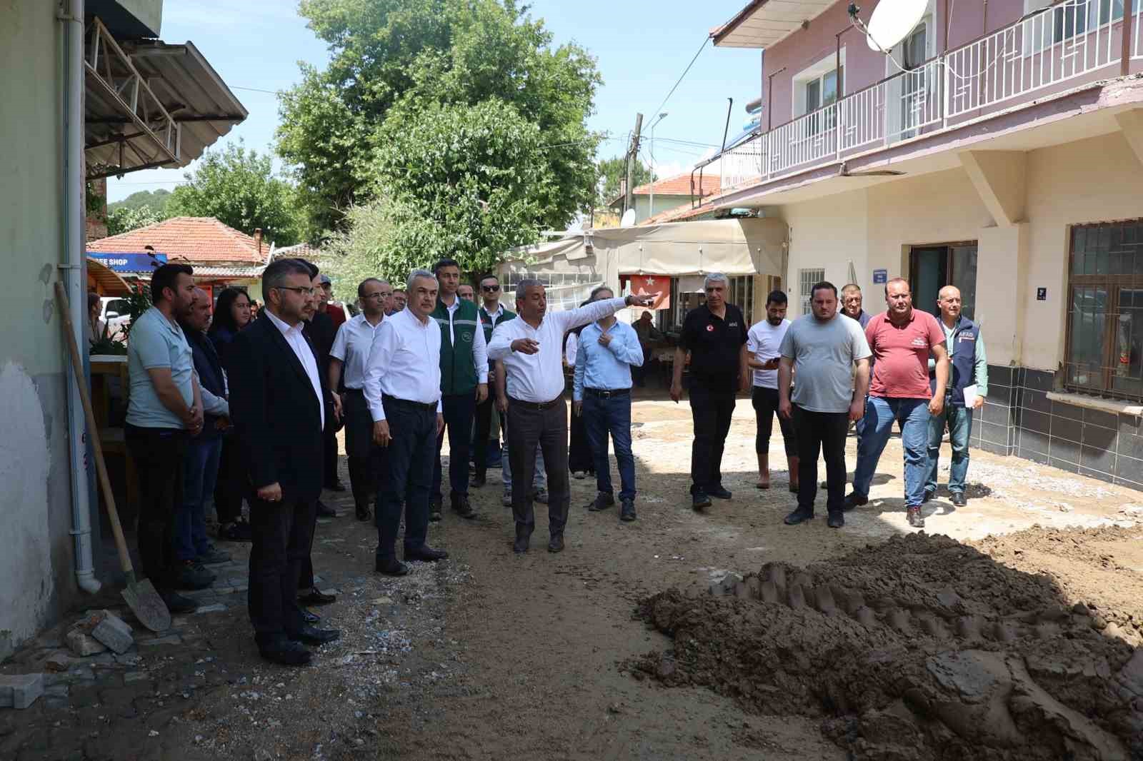 AYDIN’IN KOÇARLI İLÇESİNDE SEL FELAKETİNİN YAŞANDIĞI GÜDÜŞLÜ, YENİKÖY VE BIYIKLI