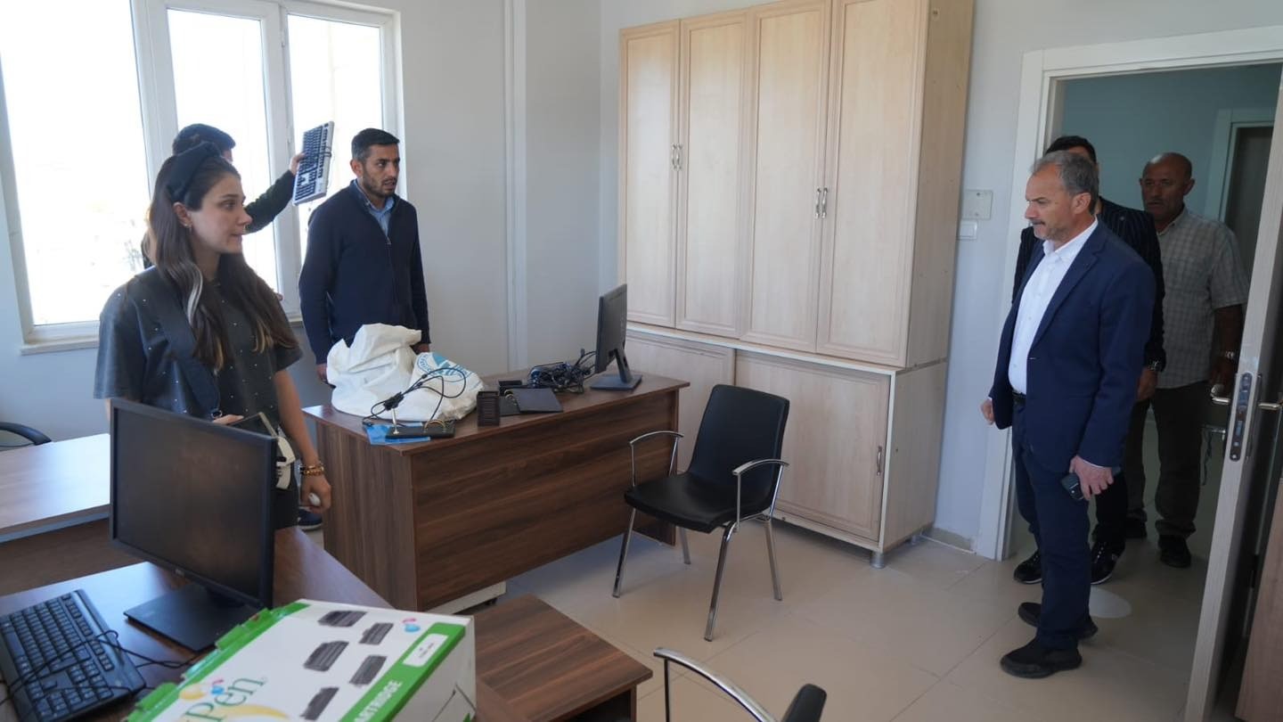 ADIYAMAN BELEDİYE BAŞKANI SÜLEYMAN KILINÇ, ULAŞIM HİZMETLERİ MÜDÜRLÜĞÜNDE GÖREV YAPAN