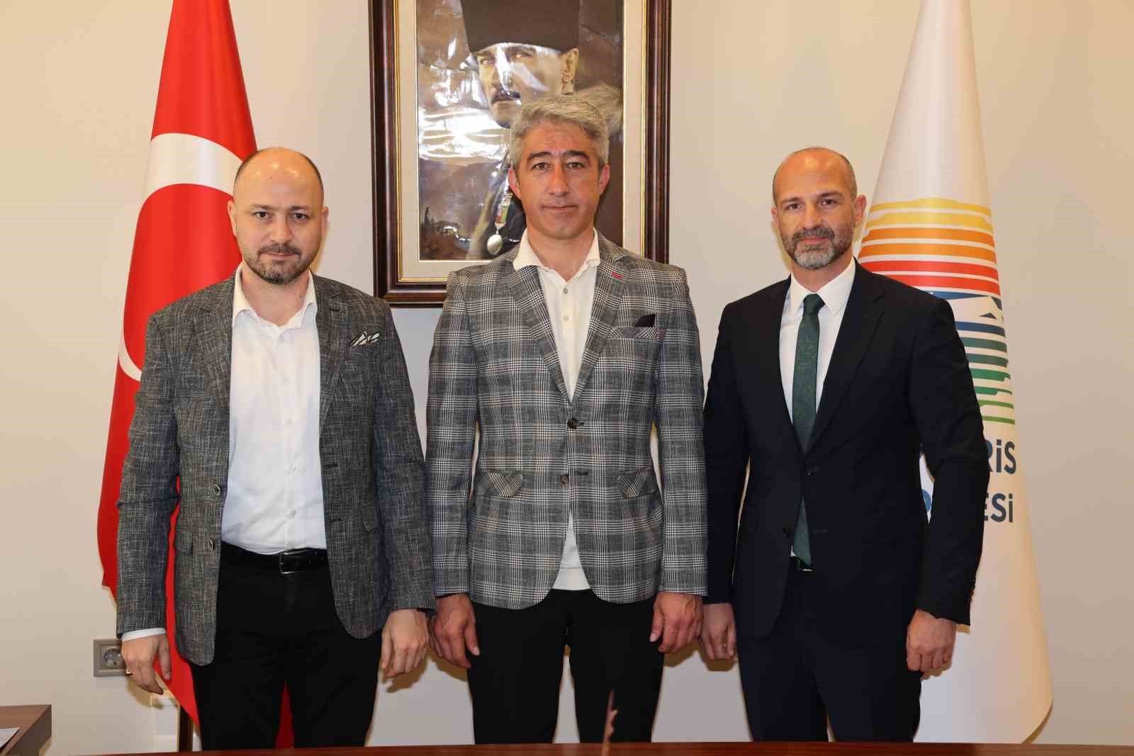 BAŞKAN OKTAY, “DALAMAN HAVALİMANI BÖLGEMİZİN DÜNYAYA AÇILAN PENCERESİ”