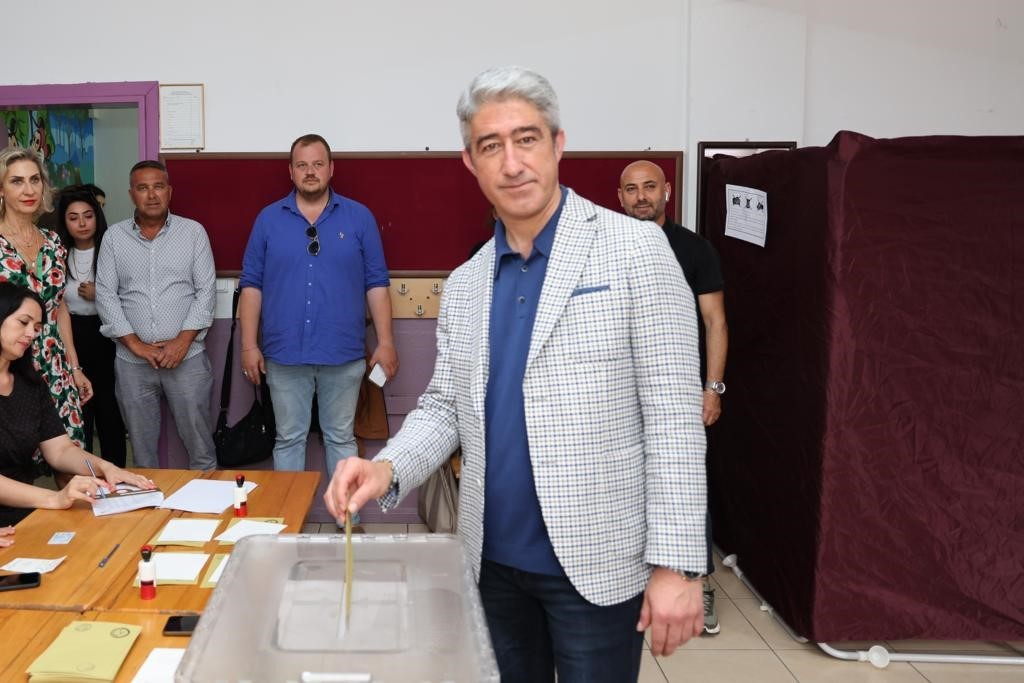 BAŞKAN OKTAY OYUNU KULLANDI