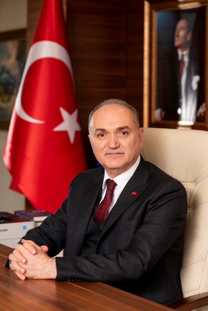 DÜZCE BELEDİYE BAŞKANI DR. FARUK ÖZLÜ, ÜLKEMİZİN DÜŞMAN İŞGALİNE KARŞI