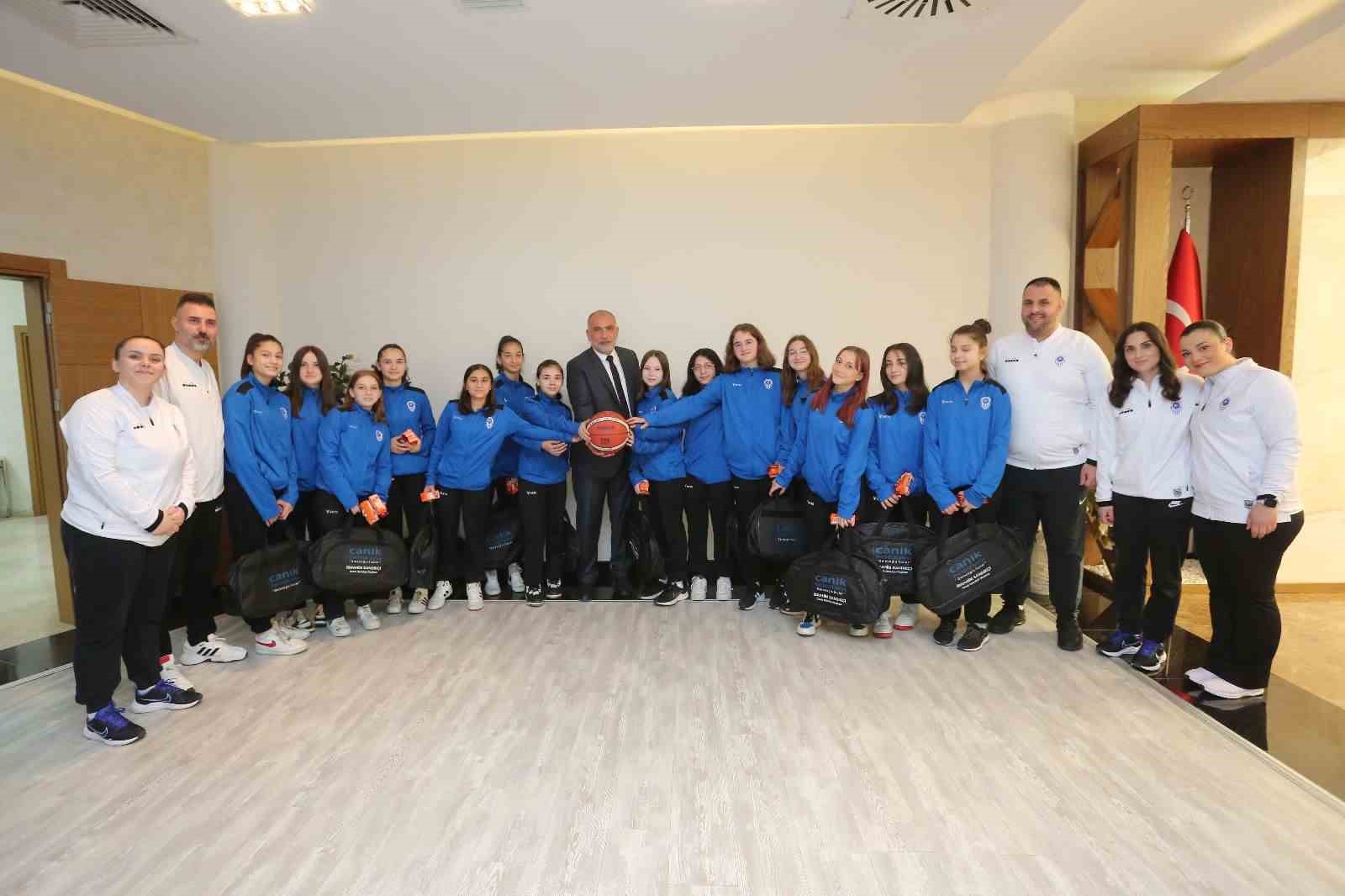 CANİK BELEDİYE BAŞKANI İBRAHİM SANDIKÇI, TÜRKİYE BASKETBOL FEDERASYONU (TBF) U-14