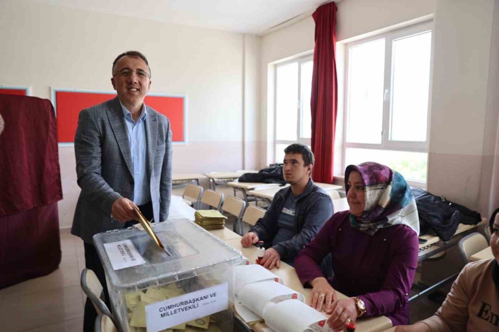 NEVŞEHİR BELEDİYE BAŞKANI DR. MEHMET SAVRAN, SEÇİMLERİN ÜLKEMİZE VE ŞEHRİMİZE