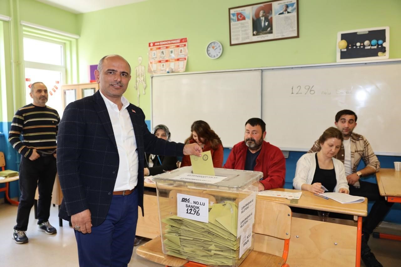 KÖRFEZ BELEDİYE BAŞKANI ŞENER SÖĞÜT, CUMHURBAŞKANLIĞI VE 28’İNCİ DÖNEM MİLLETVEKİLLİĞİ