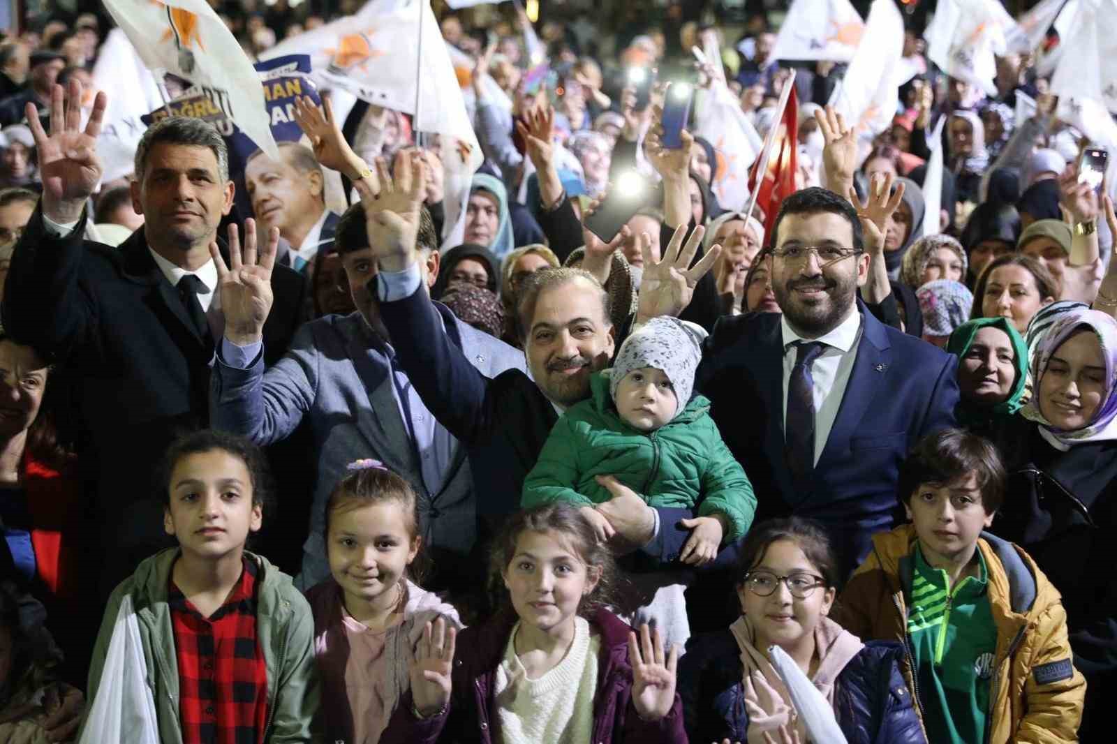 SON BİR AYDA ÜYE KAYITLARINDA PATLAMA YAŞADIKLARINI BELİRTEN AK PARTİ