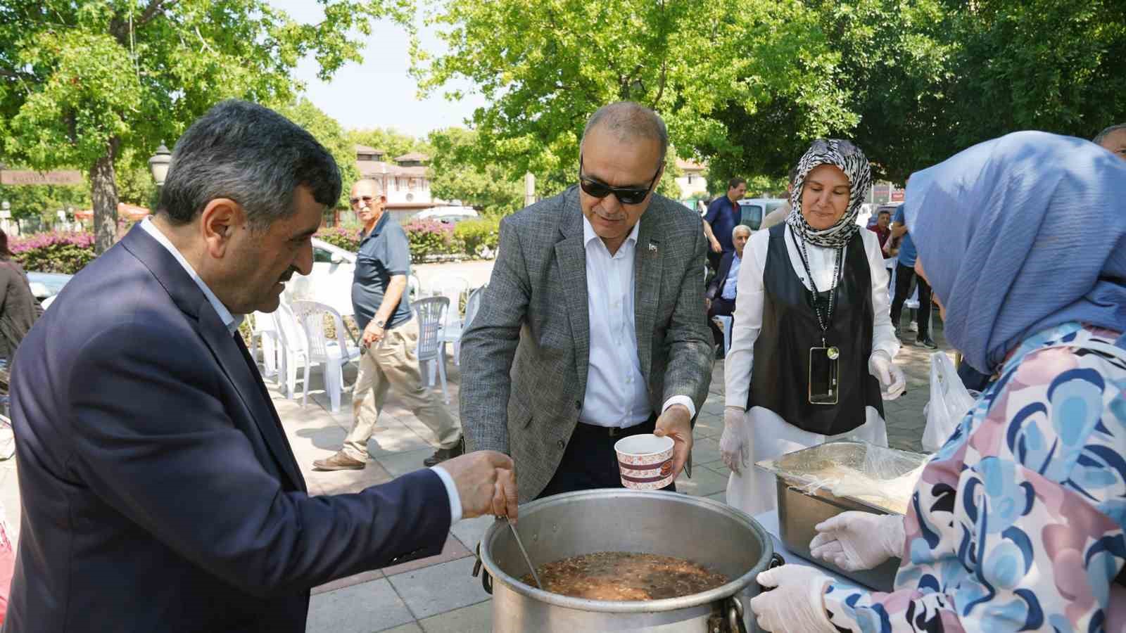 ORTACA İLÇE MÜFTÜLÜĞÜ TARAFINDAN KUR’AN KURSLARINA YARARINA DÜZENLENEN KERMES VATANDAŞLAR