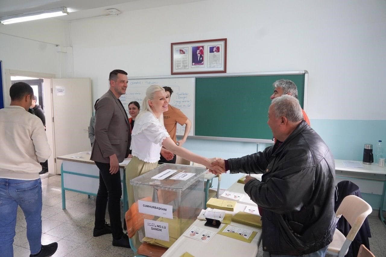 BAŞKAN V. SUBAŞI'DAN "VATANINI SEVEN SANDIĞA GELSİN" ÇAĞRISI