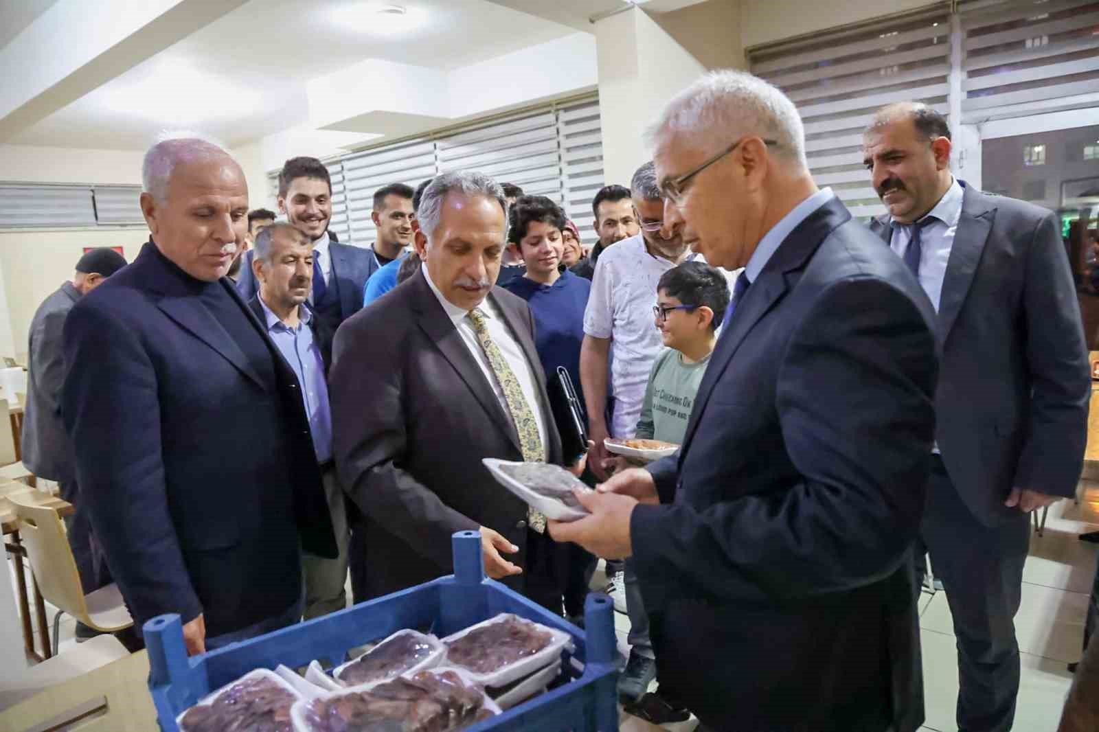 TALAS BELEDİYE BAŞKANI MUSTAFA YALÇIN, TALAS KAYMAKAMI YAŞAR DÖNMEZ İLE